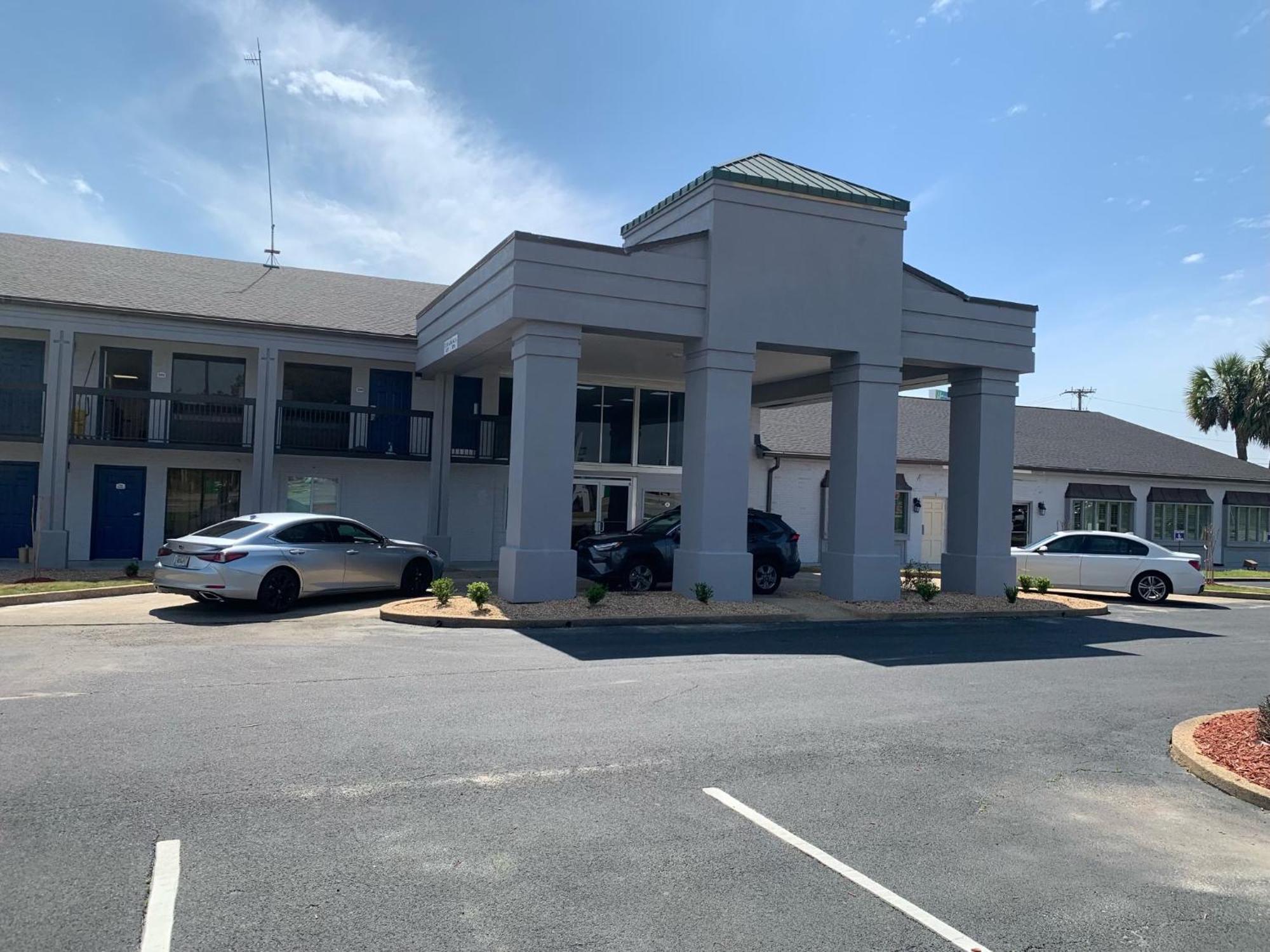 Suburban Studios Cordele Bagian luar foto